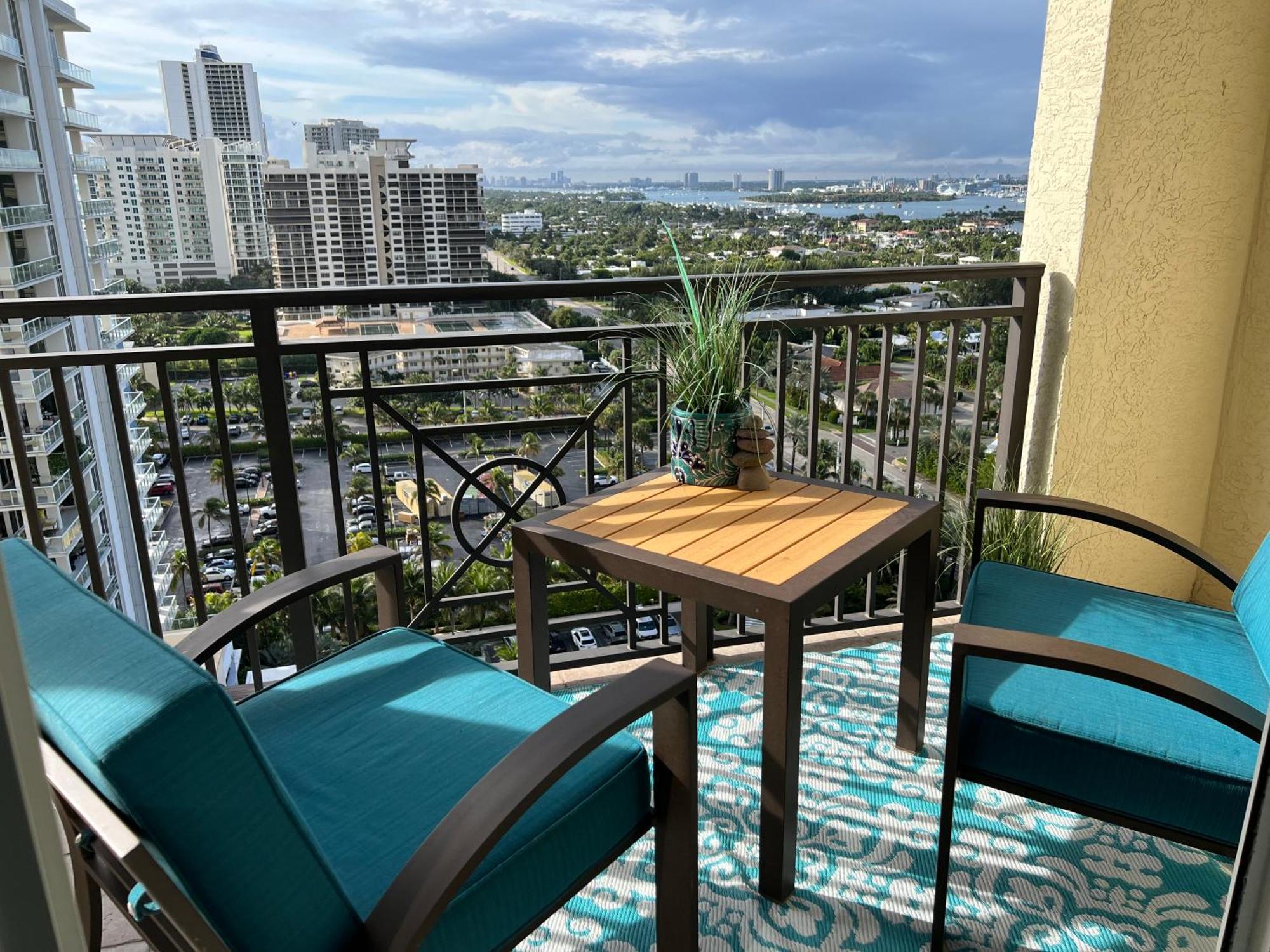 Oceanfront Palm Beach Resort & Spa Singer Island Ривьера-Бич Номер фото
